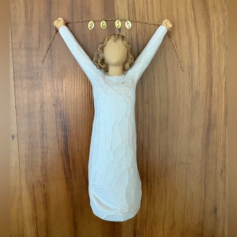 Willow Tree Courage 2025 Figure